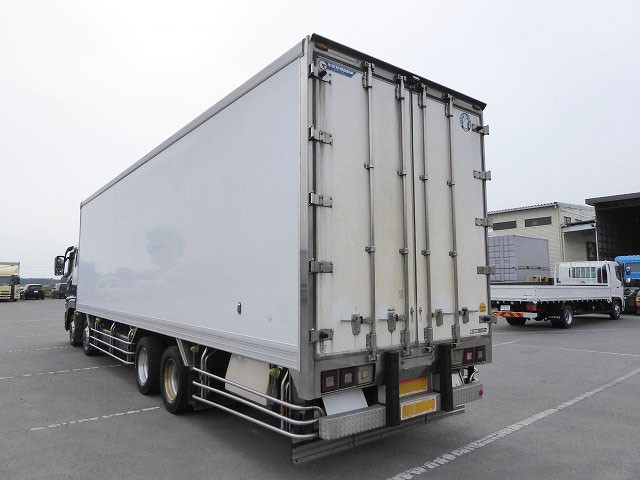 中古トラック 三菱ふそう冷凍バン ＃4
