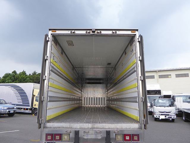 中古トラック 三菱ふそう冷凍バン ＃7
