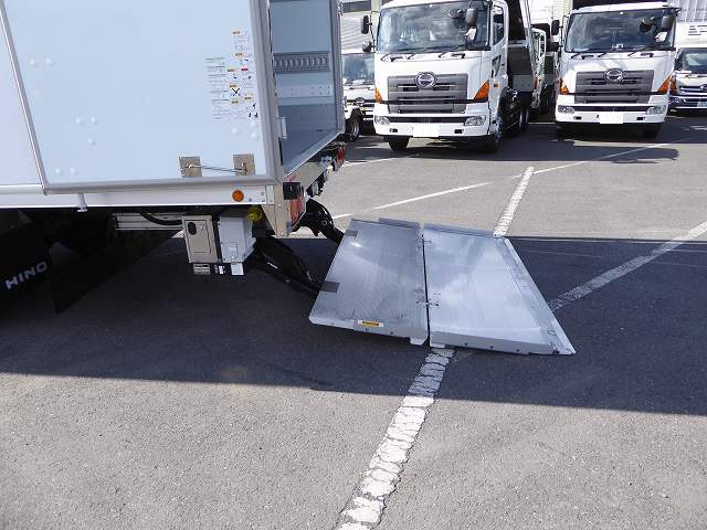 中古トラック 日野冷凍バン #5