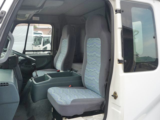 中古トラック UDトラックスアルミバン #22