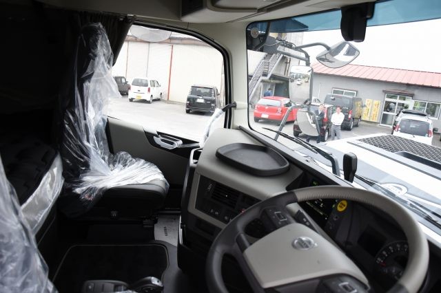 中古トラック ボルボトラクタヘッド #12