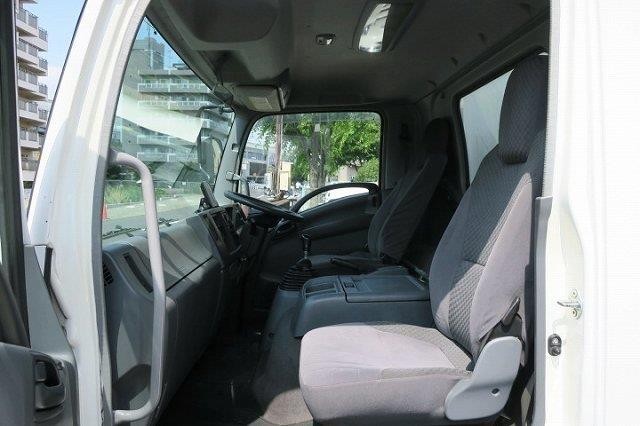 中古トラック いすゞ冷凍バン ＃22