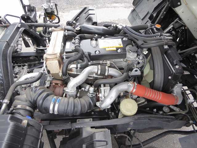 中古トラック いすゞ冷凍バン #13