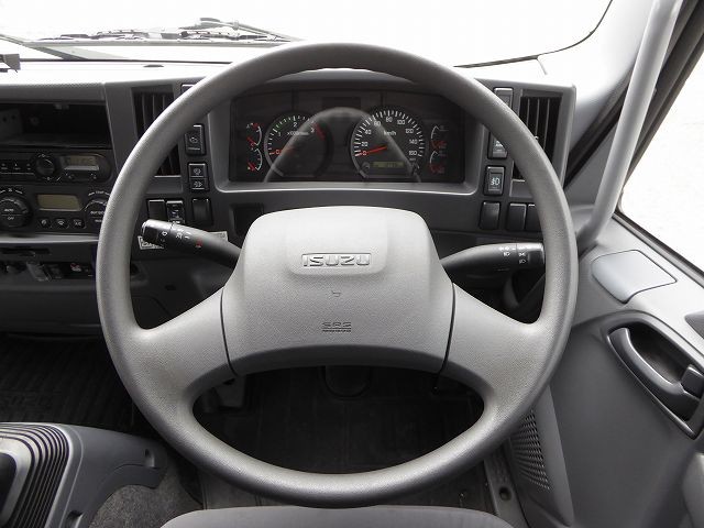 中古トラック いすゞ冷凍バン #16