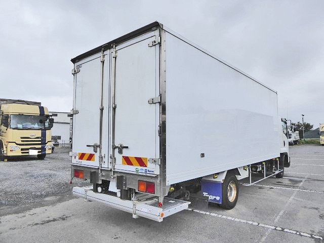 中古トラック いすゞ冷凍バン #3