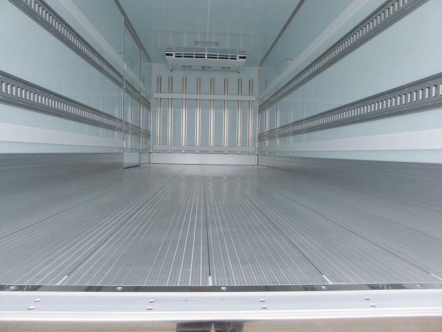 中古トラック 日野冷凍バン #9