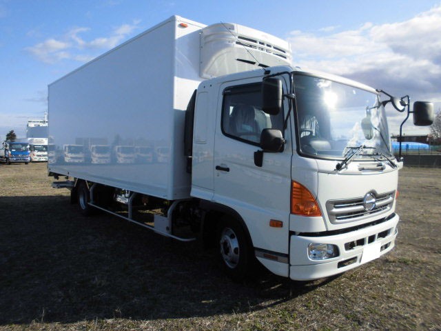 中古トラック 日野冷蔵冷凍車 #2
