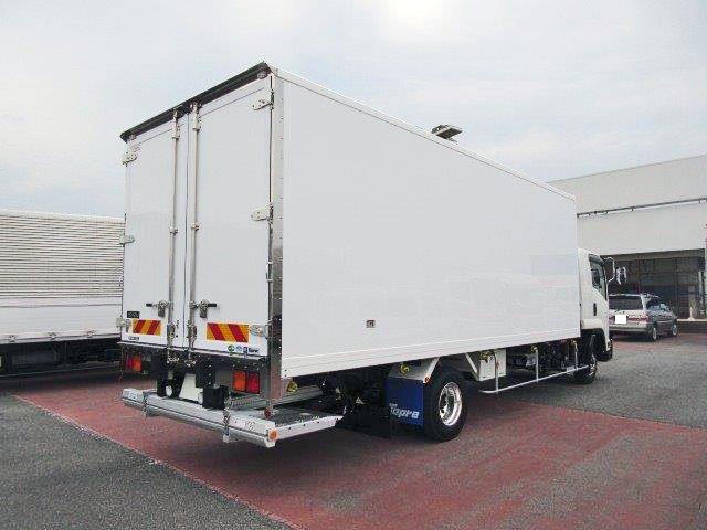中古トラック いすゞ冷蔵冷凍車 #3