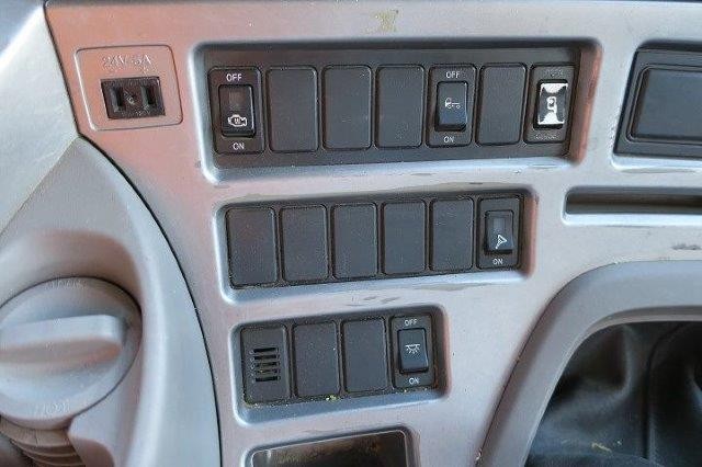 中古トラック UDトラックス ミキサー車 #16