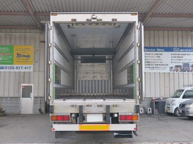 中古トラック いすゞ冷凍バン ＃7