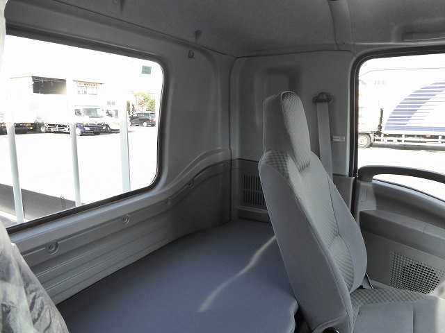 中古トラック いすゞ平ボディー #17