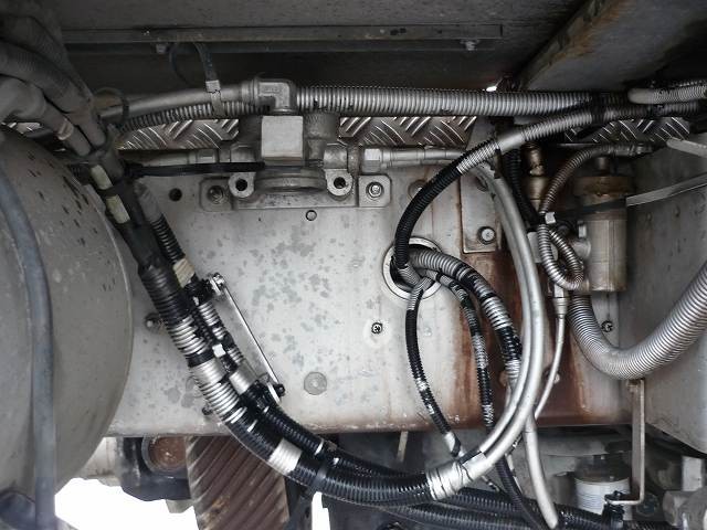 中古トラック UDトラックストラクタヘッド #14