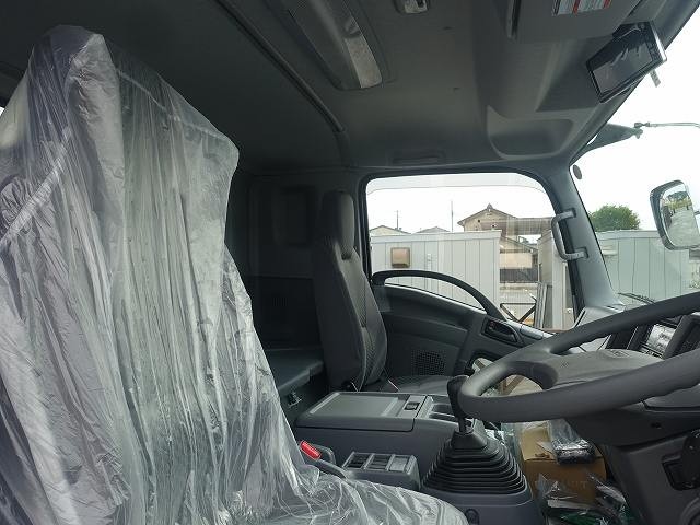 中古トラック いすゞ冷凍バン #14