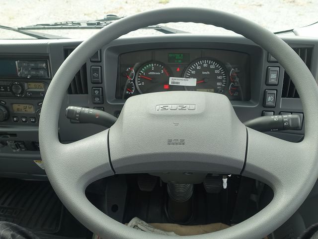 中古トラック いすゞ冷凍バン #16