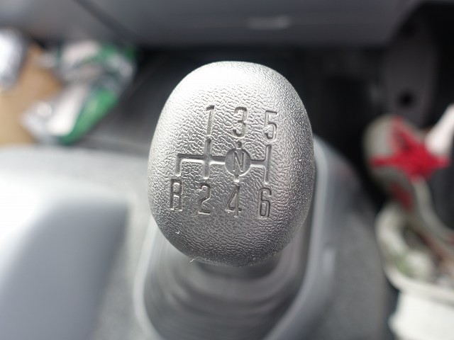 中古トラック いすゞ冷凍バン #18