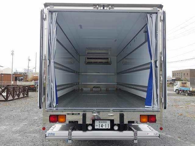中古トラック いすゞ冷凍バン #7