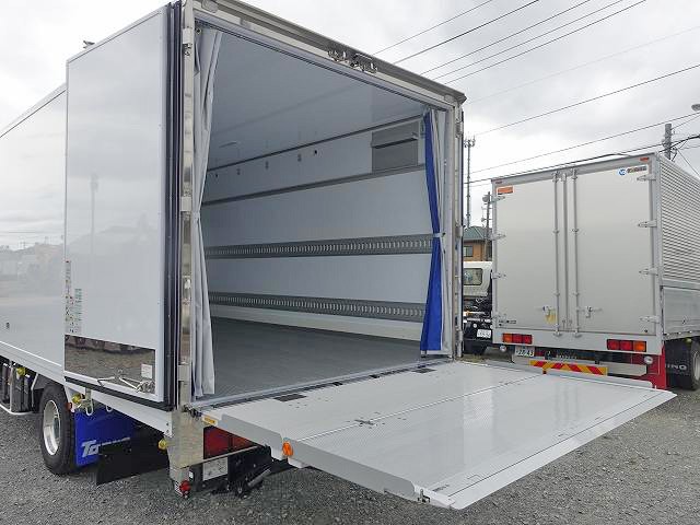 中古トラック いすゞ冷凍バン #5