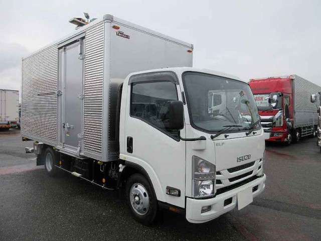 中古トラック いすゞアルミバン #2