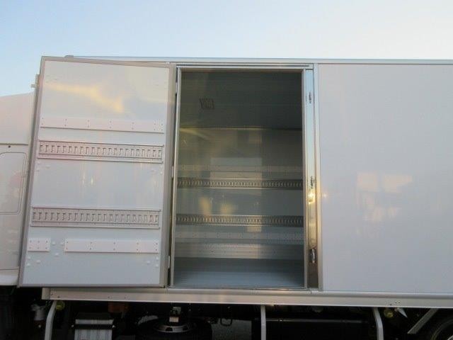 中古トラック 日野冷凍バン #8