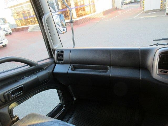 中古トラック 日野冷凍バン #13