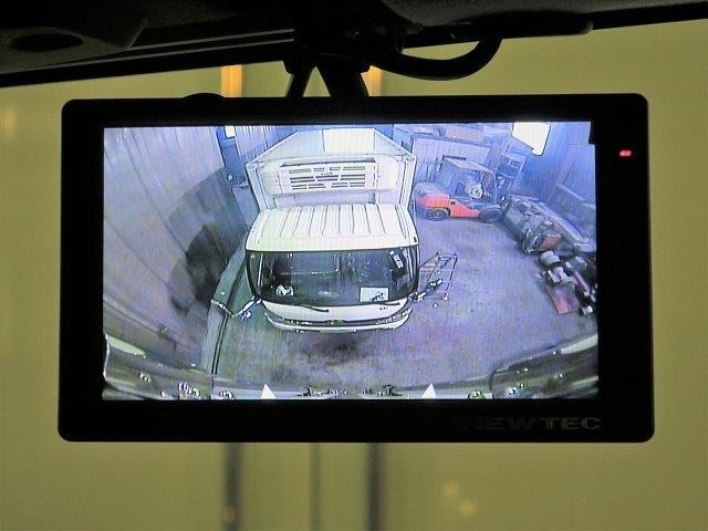 日野大型冷凍バン