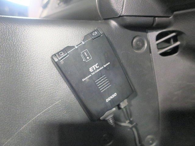 日野大型冷凍バン