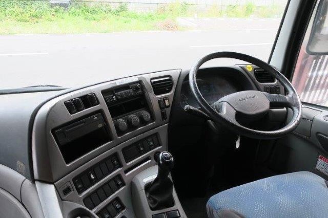 中古トラック UDトラックストラクタヘッド #13