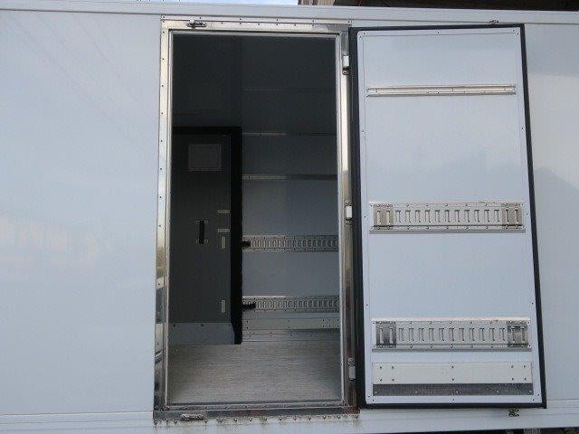 中古トラック いすゞ冷蔵冷凍車 #9