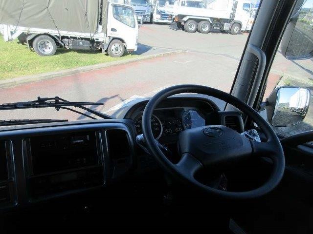 中古トラック 日野冷凍バン #15