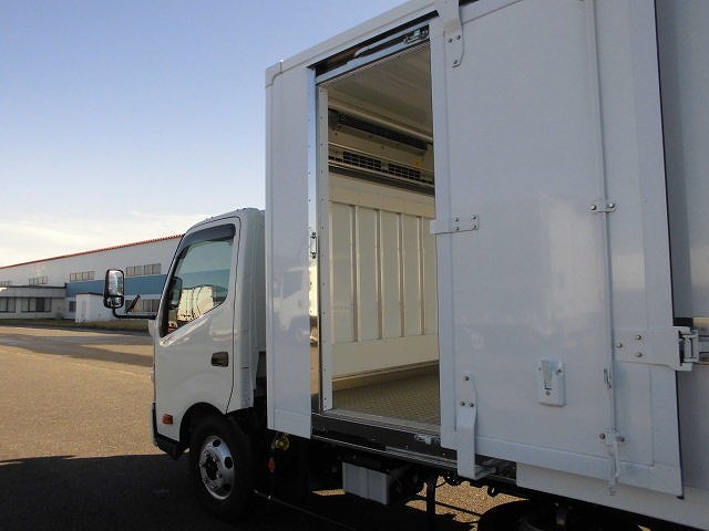中古トラック 日野冷凍バン #15