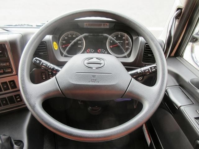 中古トラック 日野冷凍バン #17