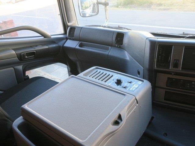 日野大型冷凍バン