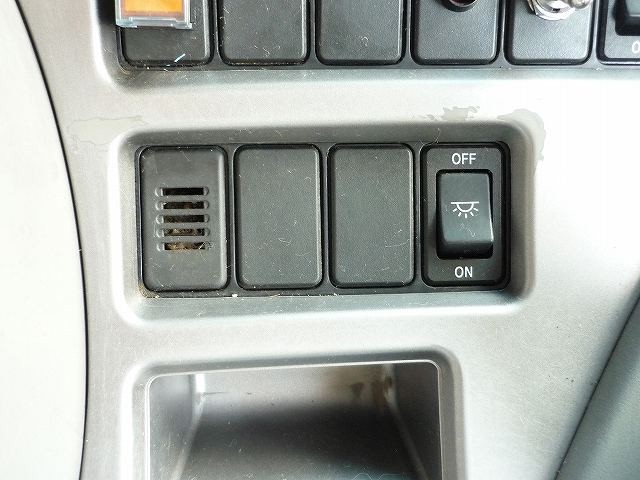 中古トラック UDトラックストラクタヘッド #20