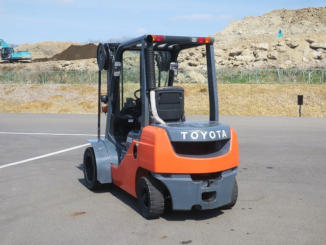 トヨタ、GENEO、フォークリフト、02-8FD25・中古トラックの販売・買取 