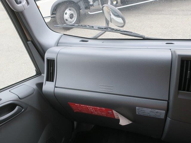 中古トラック いすゞ冷凍バン #14