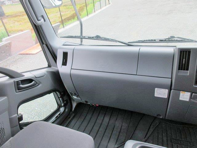 中古トラック いすゞ冷凍バン #15