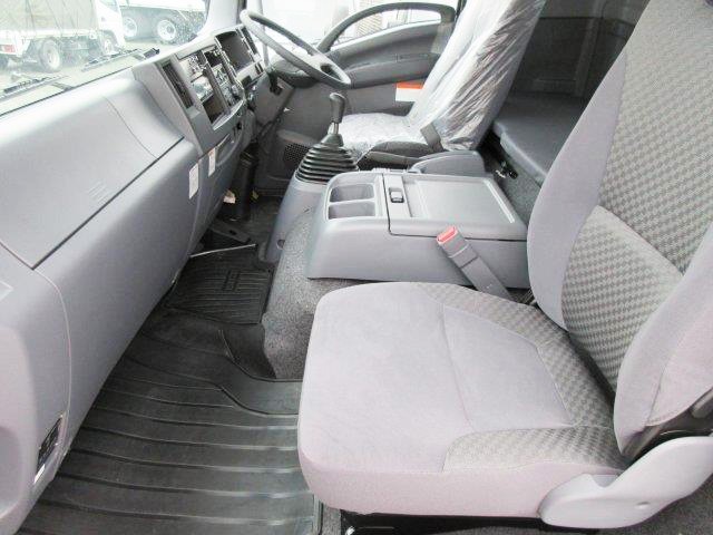 中古トラック いすゞ冷凍バン #23