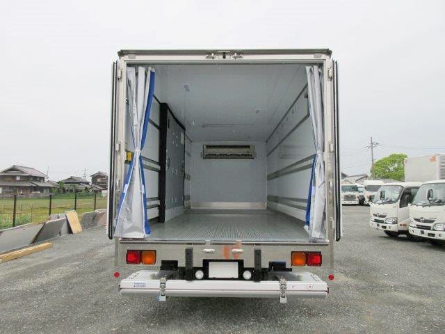 中古トラック いすゞ冷凍バン #7