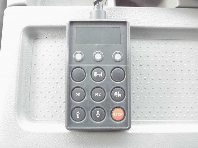 中古トラック UDトラックスクレーン付アルミブロック #19