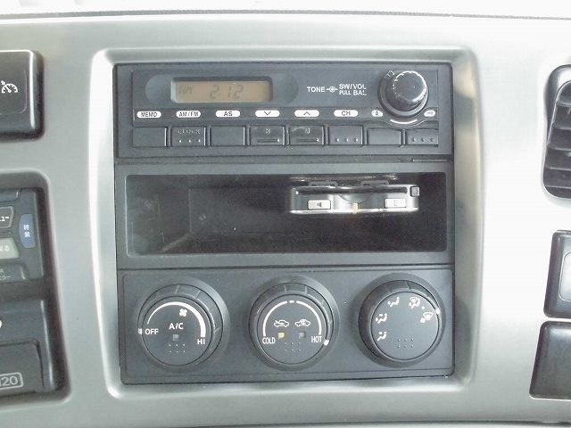 中古トラック UDトラックスクレーン付アルミブロック #20