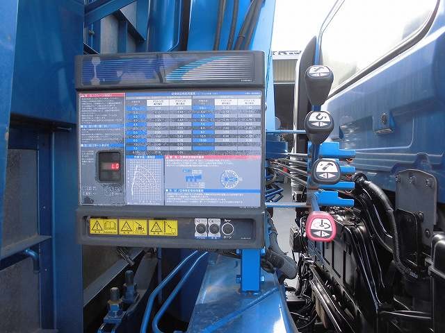 中古トラック UDトラックスクレーン付アルミブロック #9