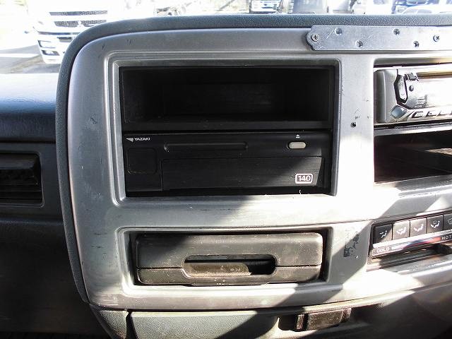 中古トラック UDトラックスセルフローダー #21