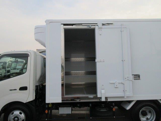 中古トラック 日野冷凍バン #10