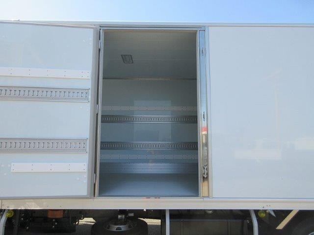 中古トラック 日野冷凍バン #9