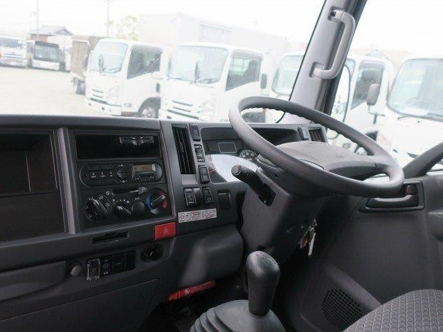 いすゞ小型アルミバン