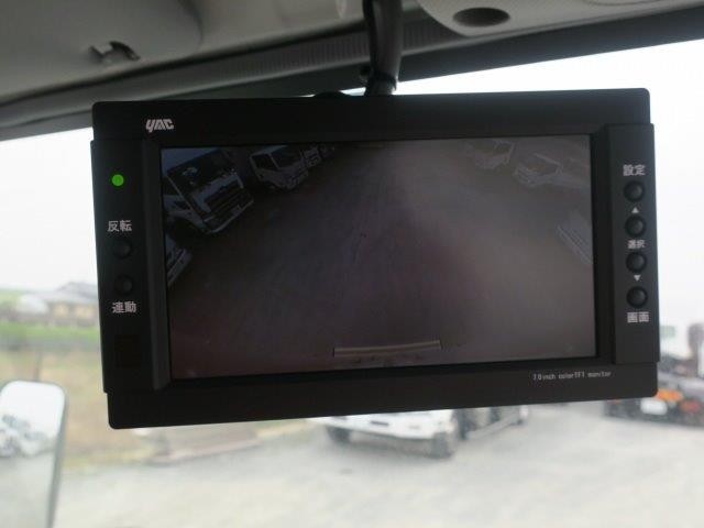 いすゞ小型アルミバン