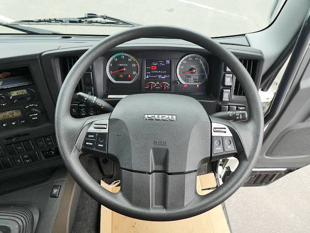 中古トラック いすゞ冷凍バン #15