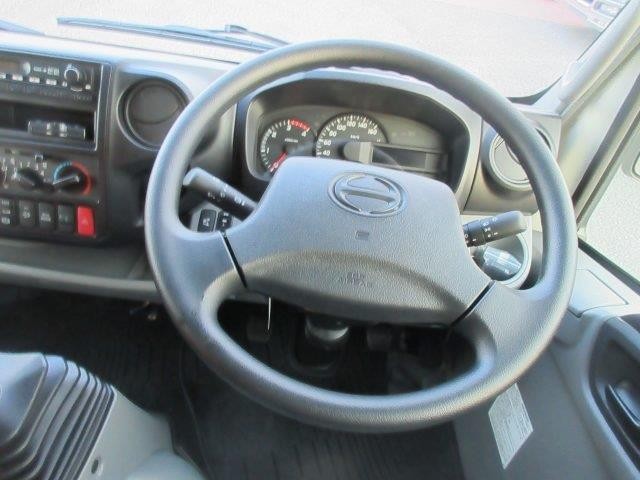 中古トラック 日野冷凍バン #18