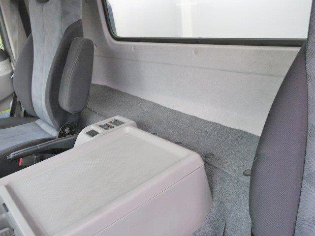 中古トラック UDトラックスアルミウィング #24