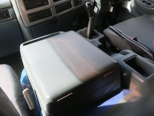 中古トラック UDトラックスコンクリートミキサー車 #24